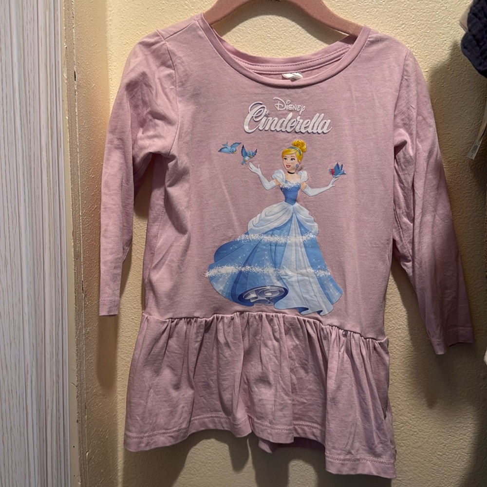 H&M Disney Cinderella Toddler Flutter top